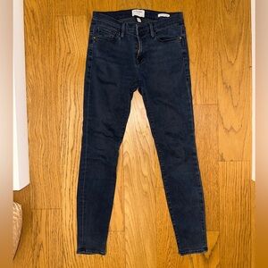 Frame Denim Le Skinny Jeans in Dark Blue